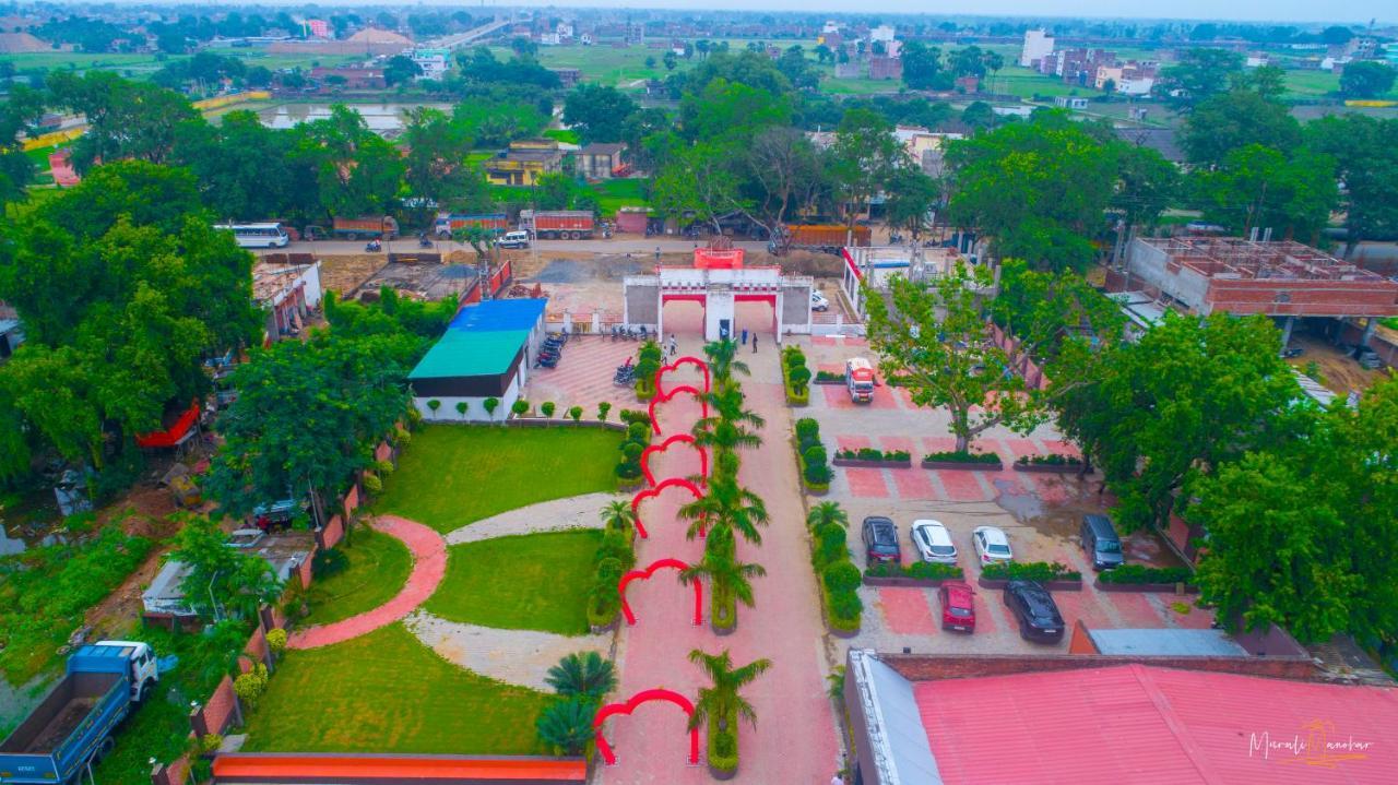 Hotel Sukhdeo Palace Gajá Kültér fotó